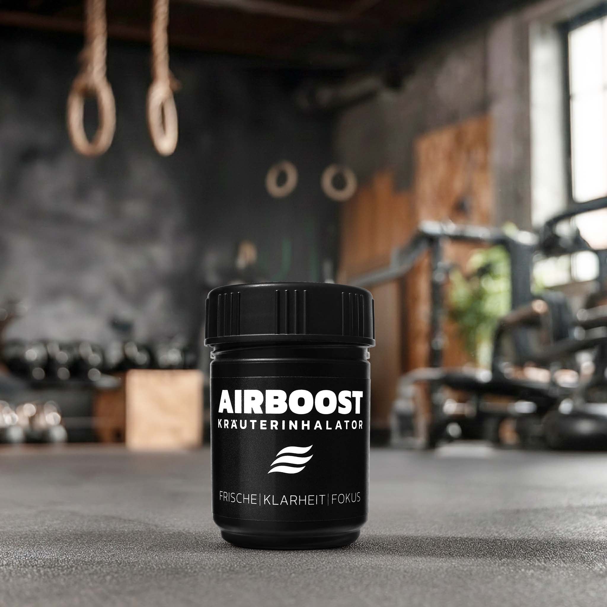 AIRBOOST Kräuterinhalator beim Sport und in der Kraftkammer, im Fitnessstudio 